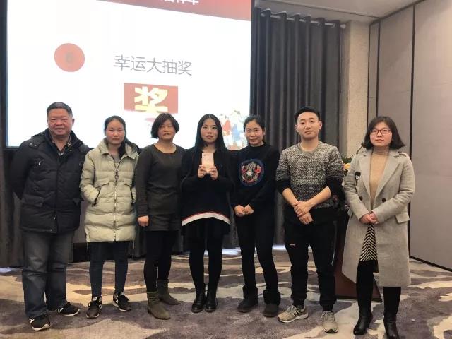 集思儀器一、二等獎獎品得主合影
